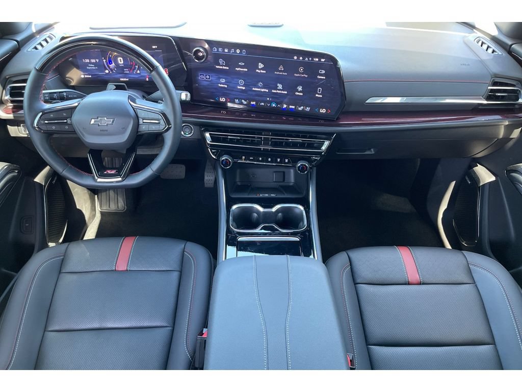 Used 2026 Chevrolet Traverse RS w/ LPO, Cargo Package FWD image 16