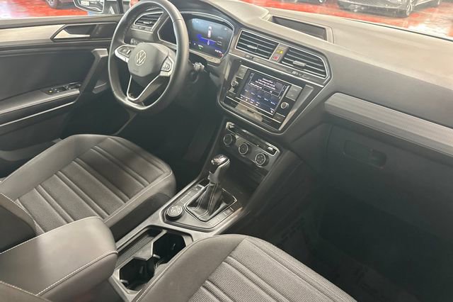 Certified 2024 Volkswagen Tiguan S image 20