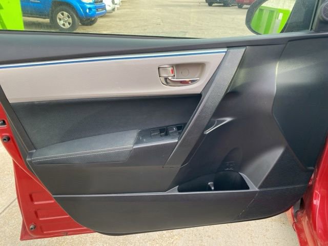 Used 2014 Toyota Corolla LE image 18