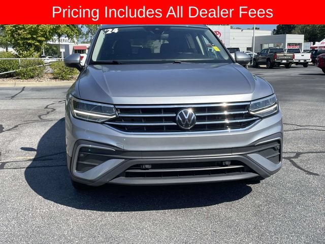 Used 2024 Volkswagen Tiguan SE AWD/4WD image 8