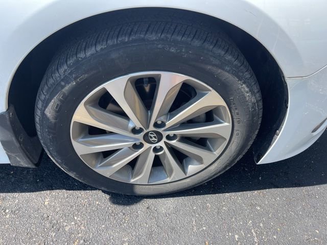 Used 2016 Hyundai Sonata Sport w/ Option Group 02 image 15