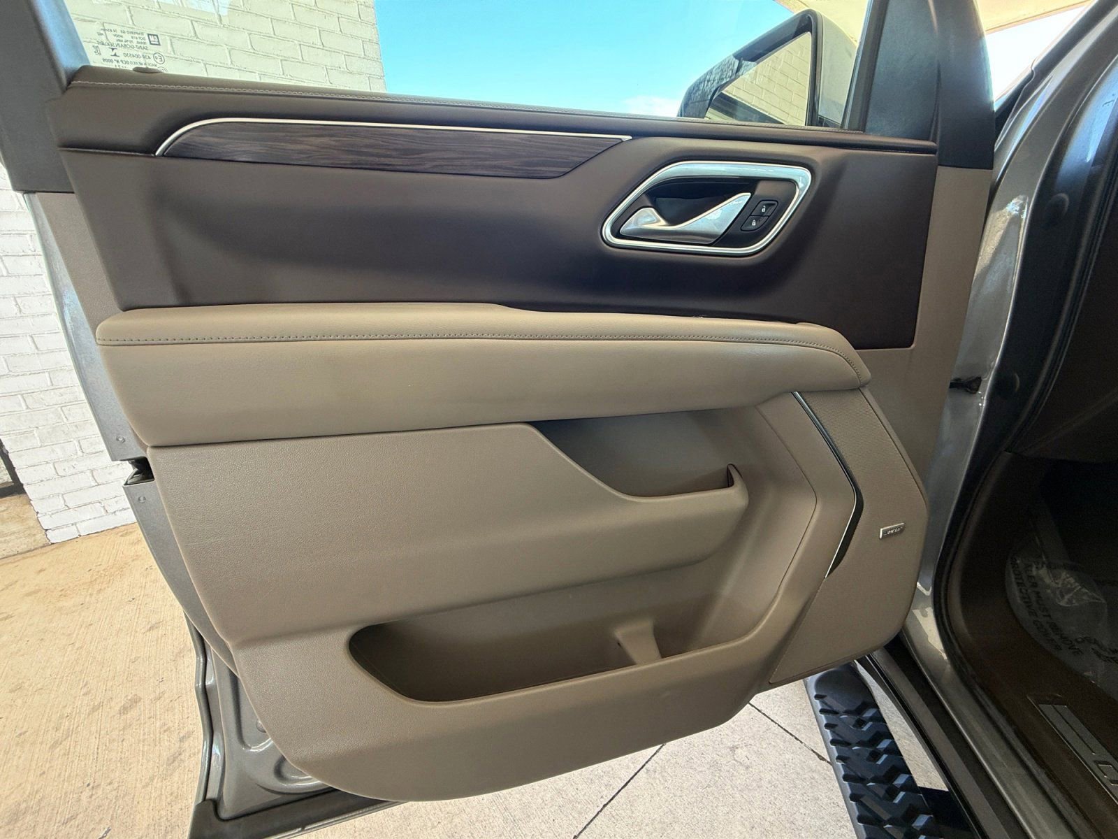 Used 2021 Chevrolet Tahoe Z71 image 24