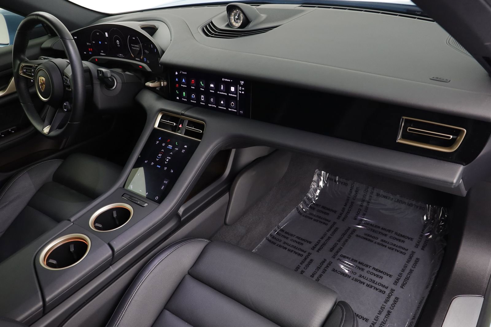 Used 2023 Porsche Taycan image 31