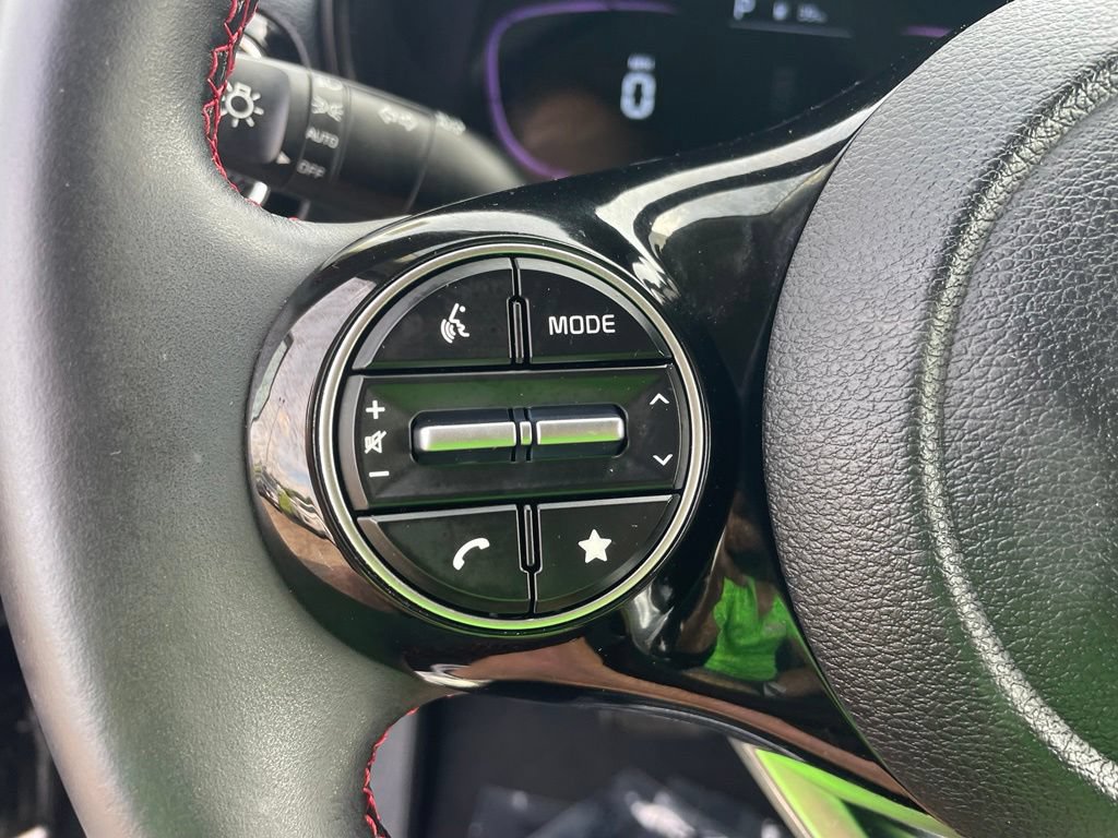 Used 2024 Kia Soul GT-Line FWD image 29