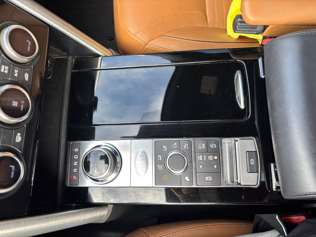 Used 2017 Land Rover Discovery HSE Luxury image 33