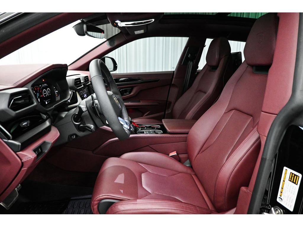 Used 2025 Lamborghini Urus SE image 53