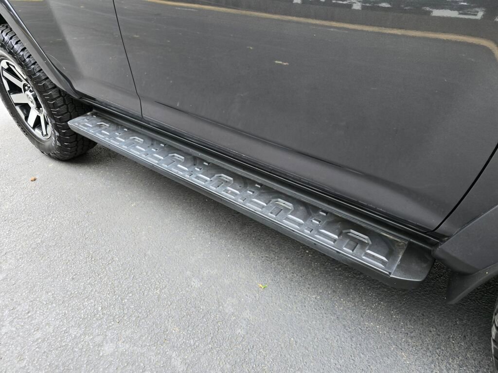 Used 2020 Toyota 4Runner SR5 image 9