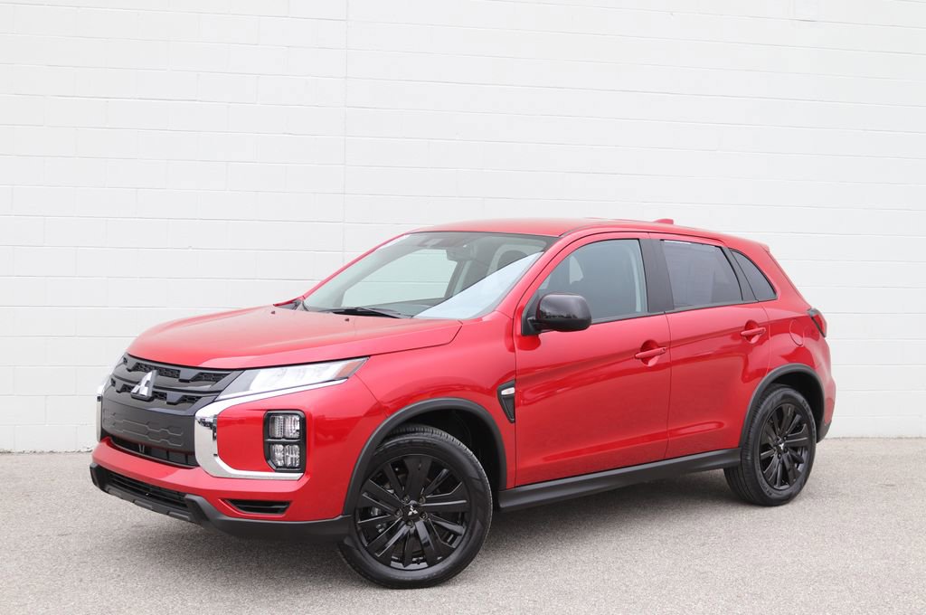 Used 2025 Mitsubishi Outlander Sport LE image 32