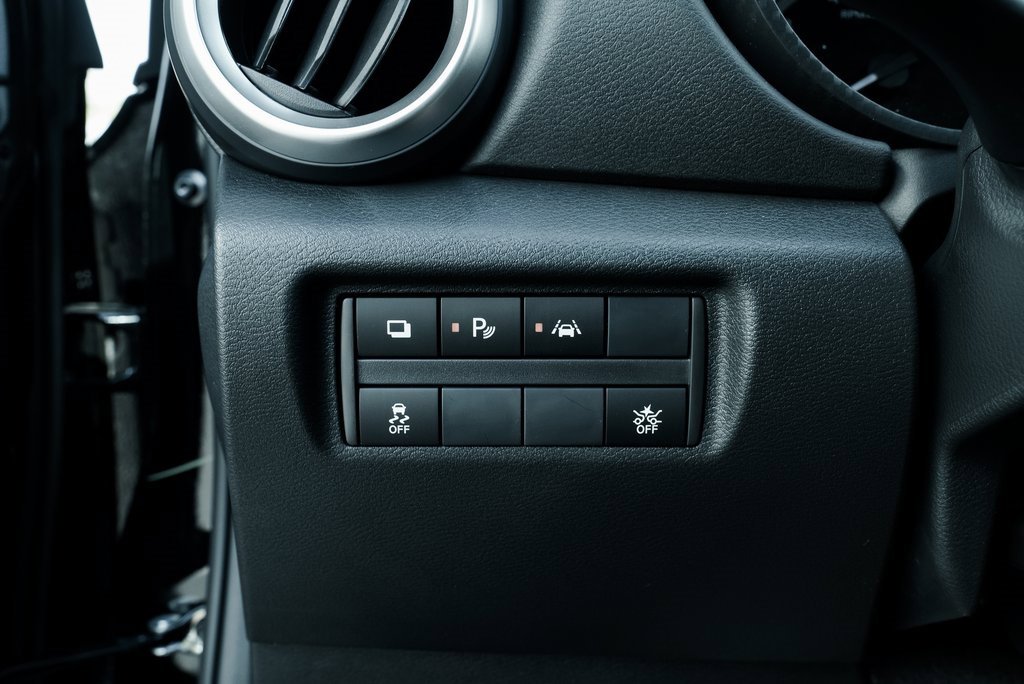 New 2025 Nissan Versa S w/ Trunk Package image 17