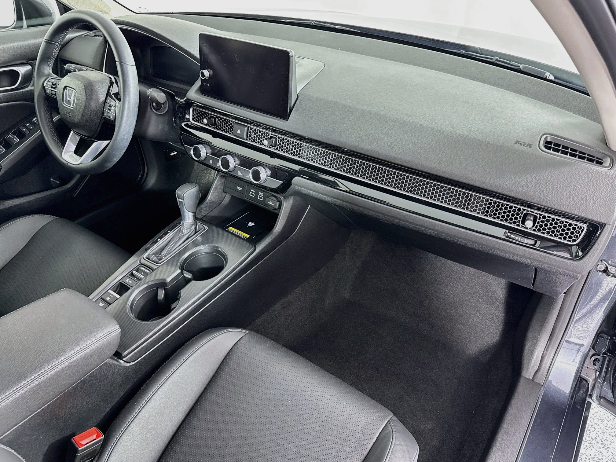 Certified 2023 Honda Civic Touring image 30