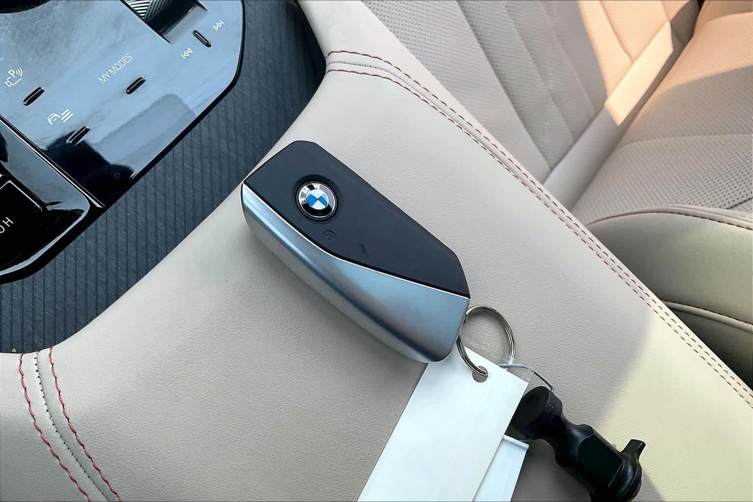 Used 2025 BMW X3 xDrive30i w/ Premium Package AWD/4WD image 14