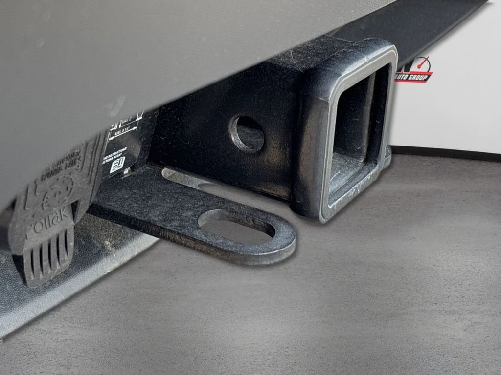 Used 2025 Volkswagen Atlas Cross Sport SE image 14