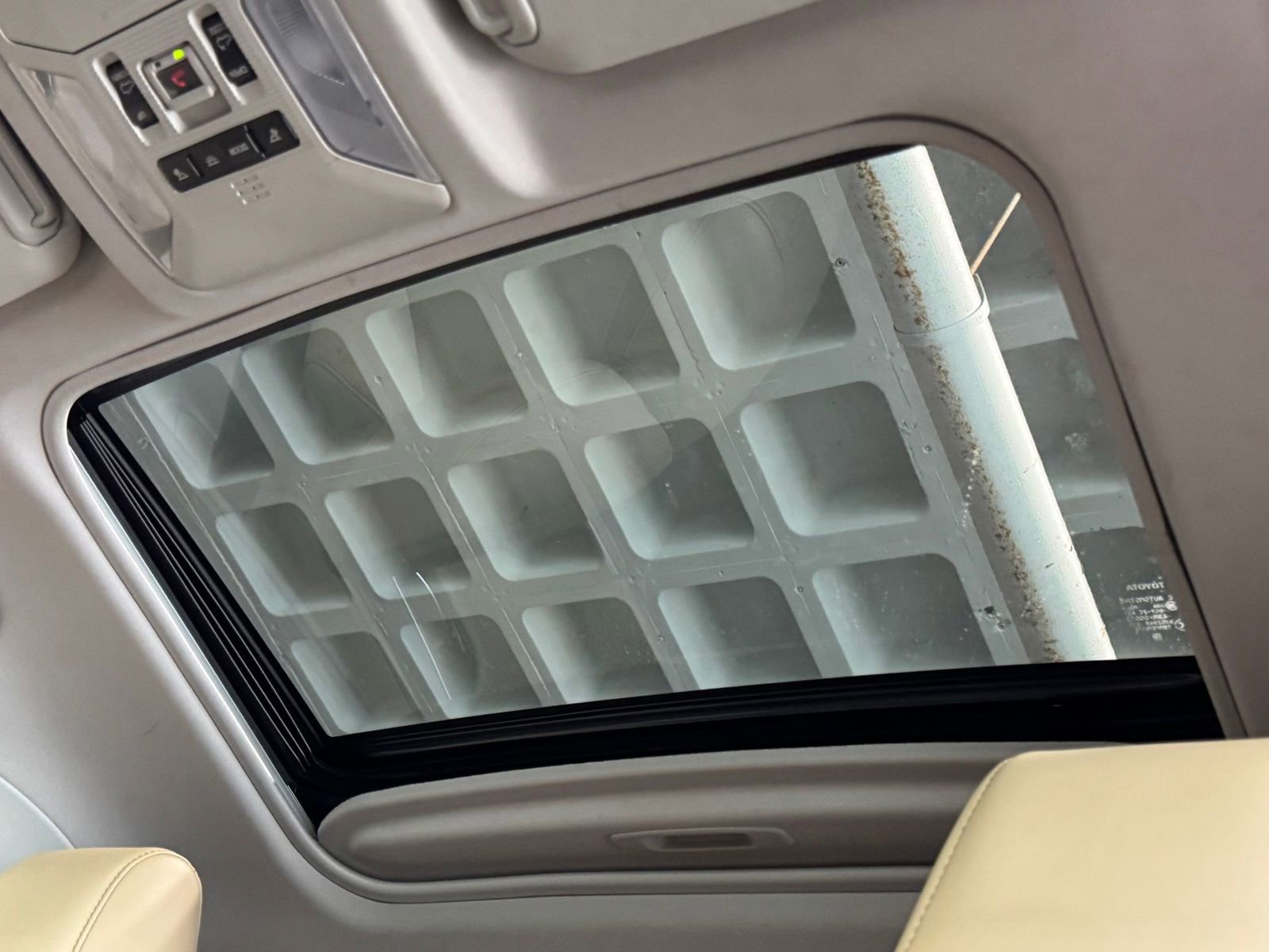 Used 2021 Toyota RAV4 Limited w/ Limited Grade Weather Package AWD/4WD image 16