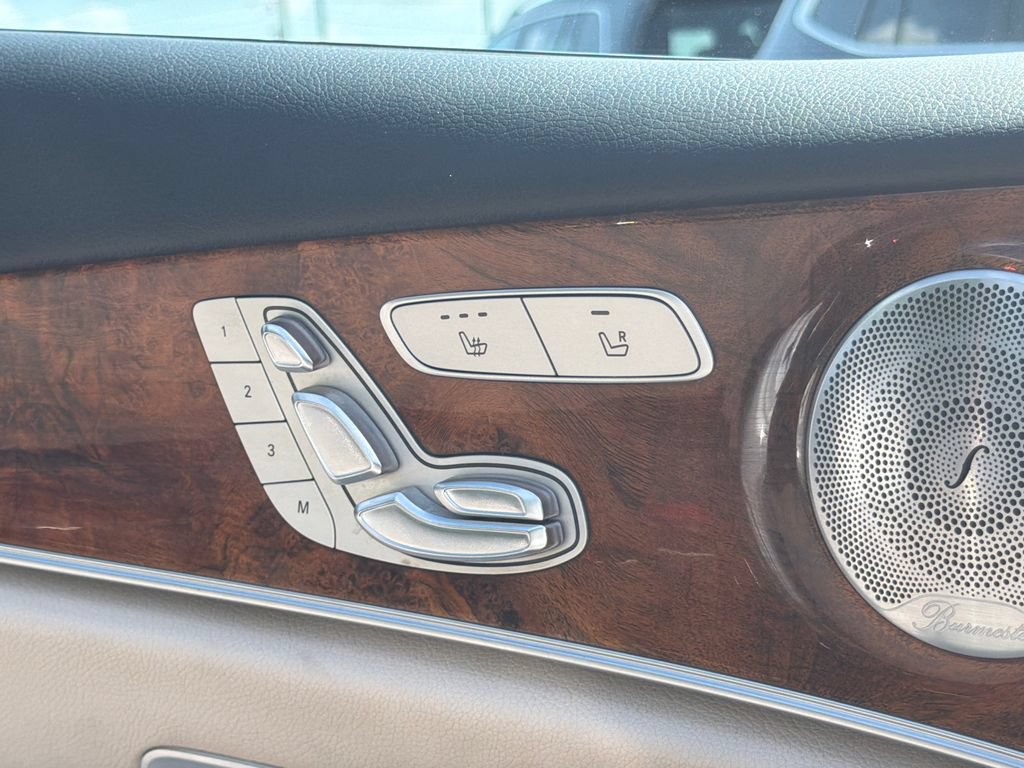 Used 2018 Mercedes-Benz E 300 image 34