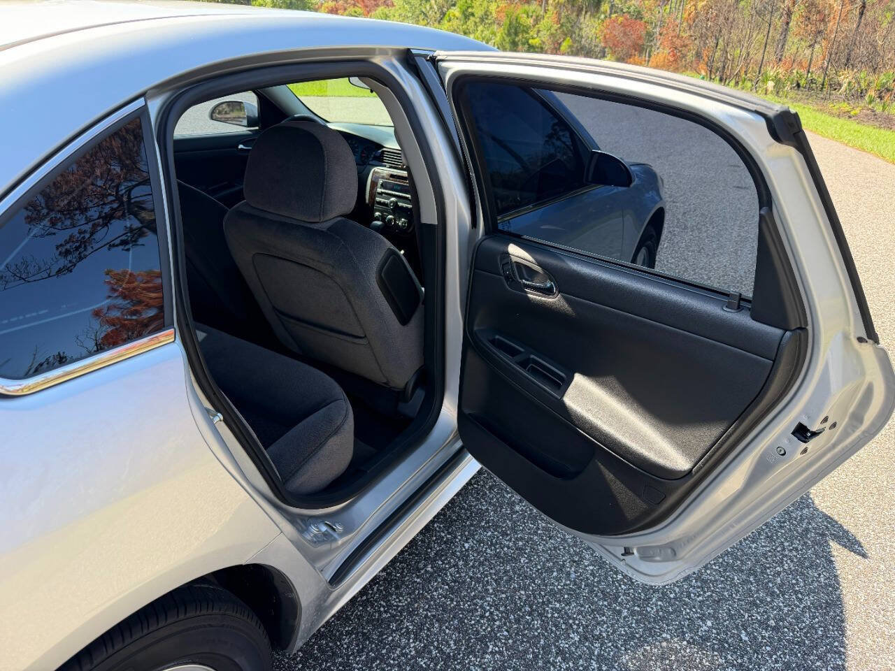 Used 2014 Chevrolet Impala Limited LS FWD image 18