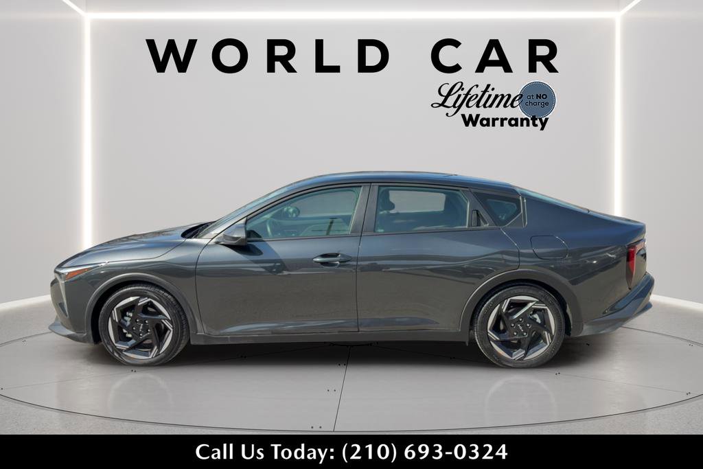 Certified 2025 Kia K4 EX image 6