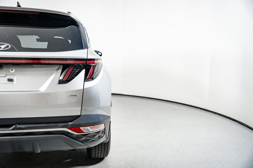 Certified 2023 Hyundai Tucson SEL AWD/4WD image 13