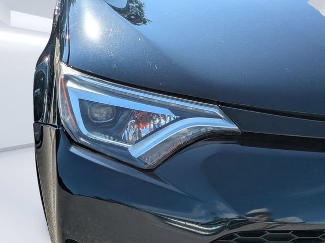 Used 2017 Toyota RAV4 SE w/ Advanced Technology Package AWD/4WD image 10
