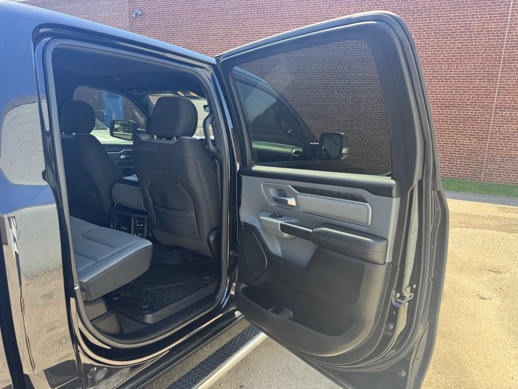 Used 2021 RAM 1500 Big Horn AWD/4WD image 9