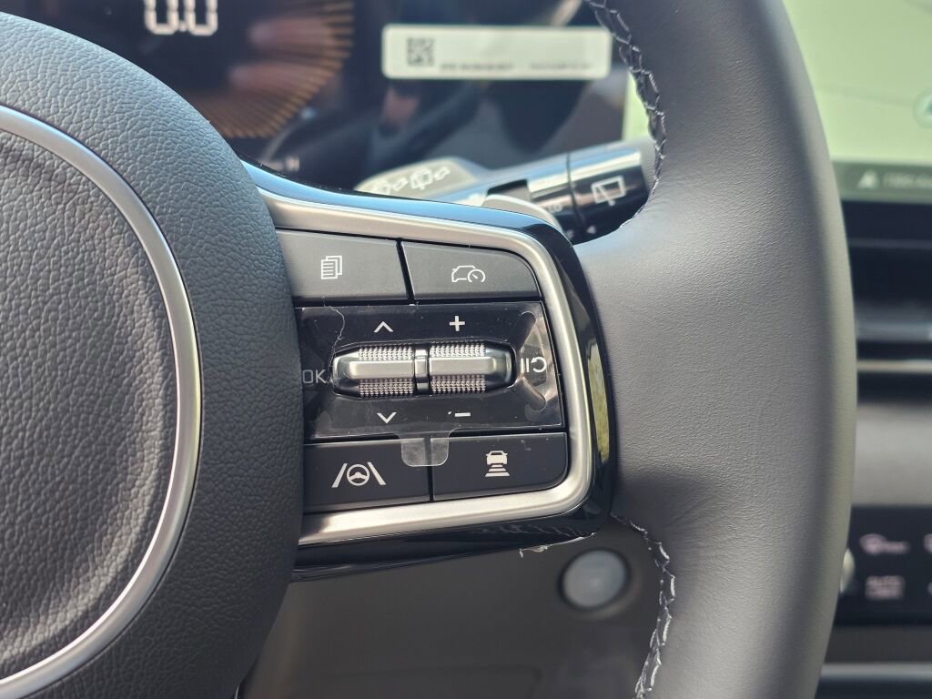 New 2026 Kia Carnival EX image 36