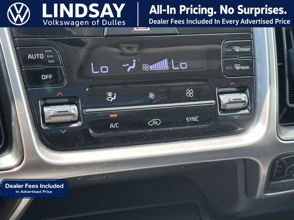 Used 2023 Kia Sorento S w/ Panoramic Sunroof Package AWD/4WD image 18