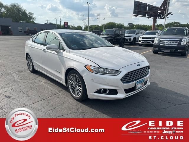 Used 2013 Ford Fusion SE FWD image 1