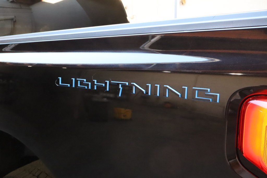 Used 2023 Ford F150 Lightning XLT AWD/4WD image 33
