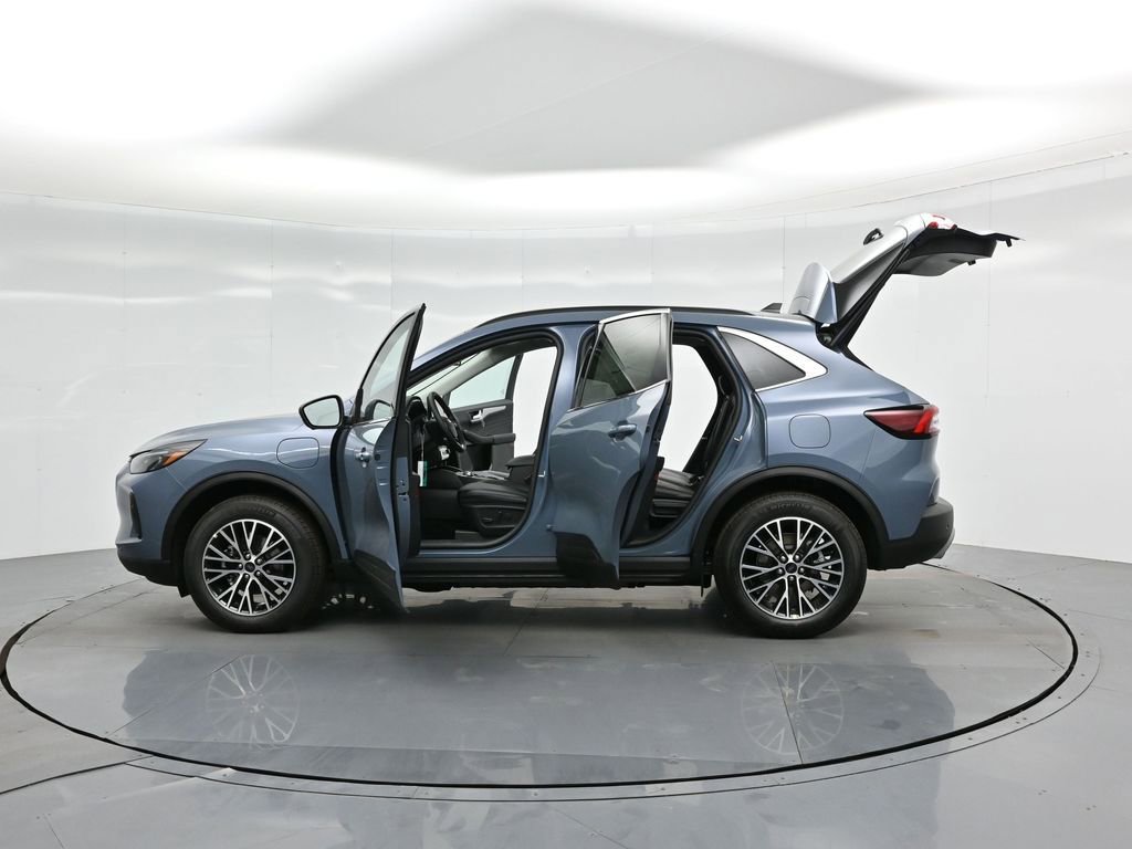 New 2025 Ford Escape SE w/ PHEV Premium Package image 39