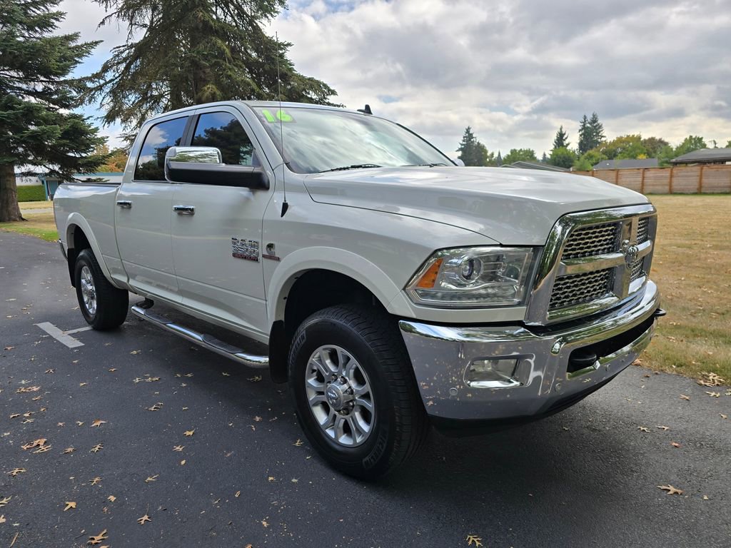 Used 2016 RAM 3500 Laramie w/ Convenience Group AWD/4WD image 9