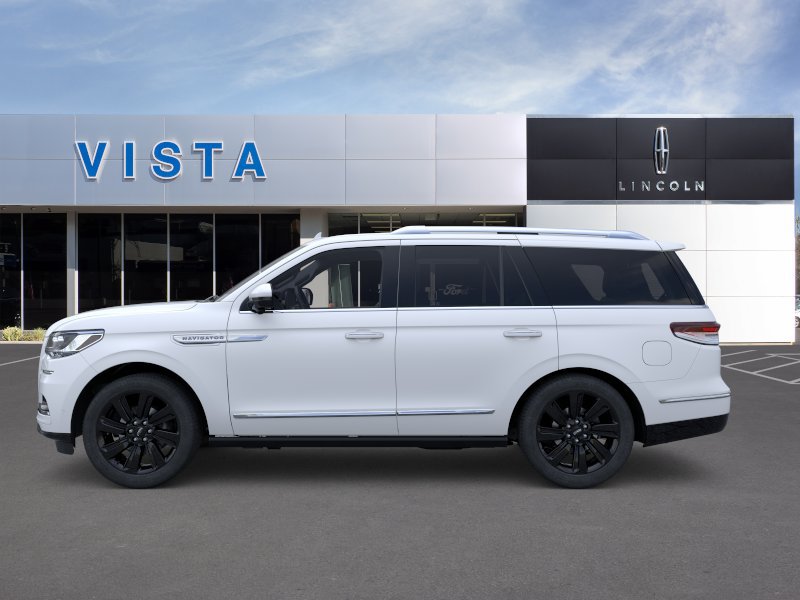 New 2024 Lincoln Navigator Reserve AWD/4WD image 3