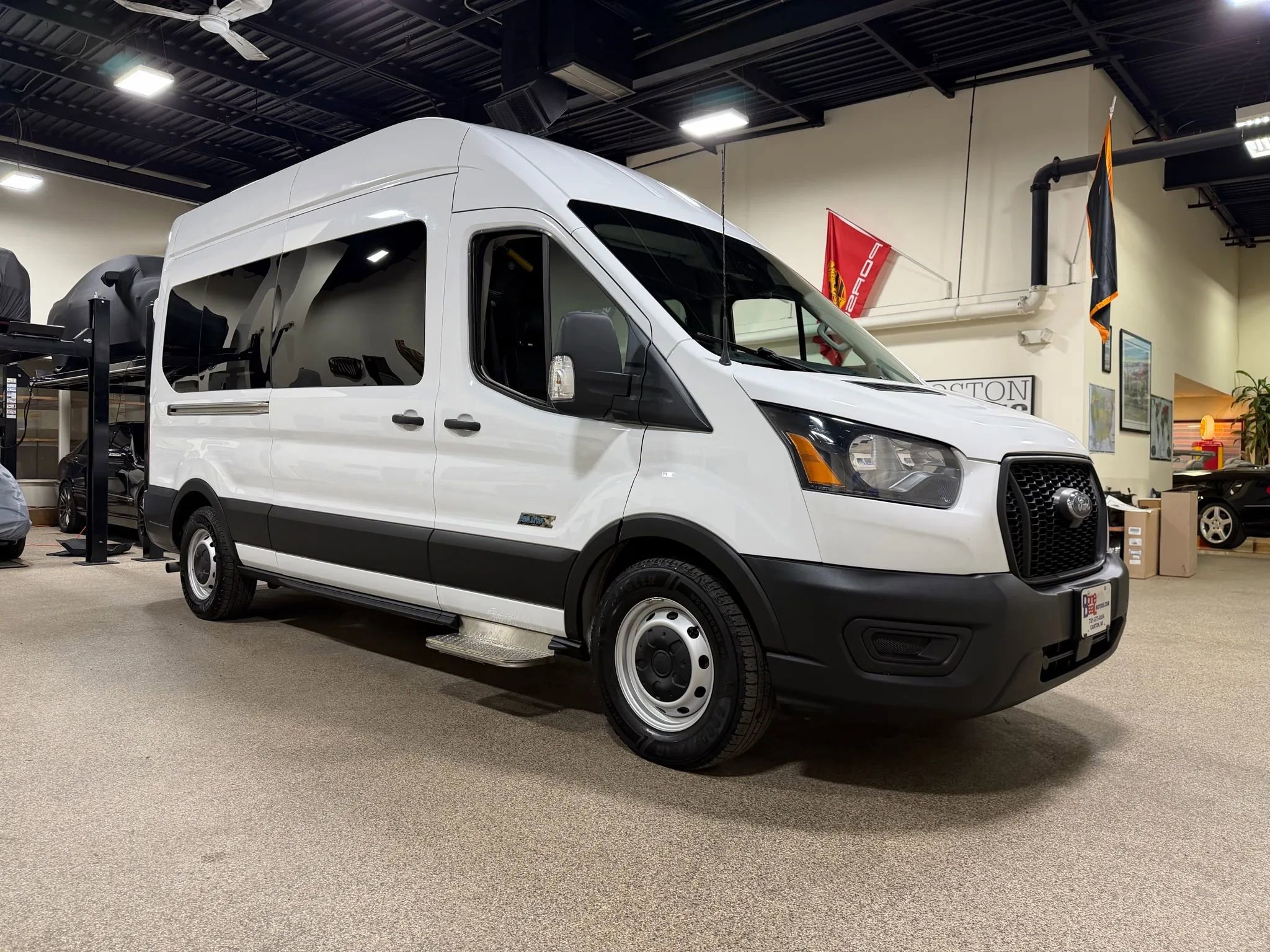 Used 2021 Ford Transit 350 XL RWD image 4