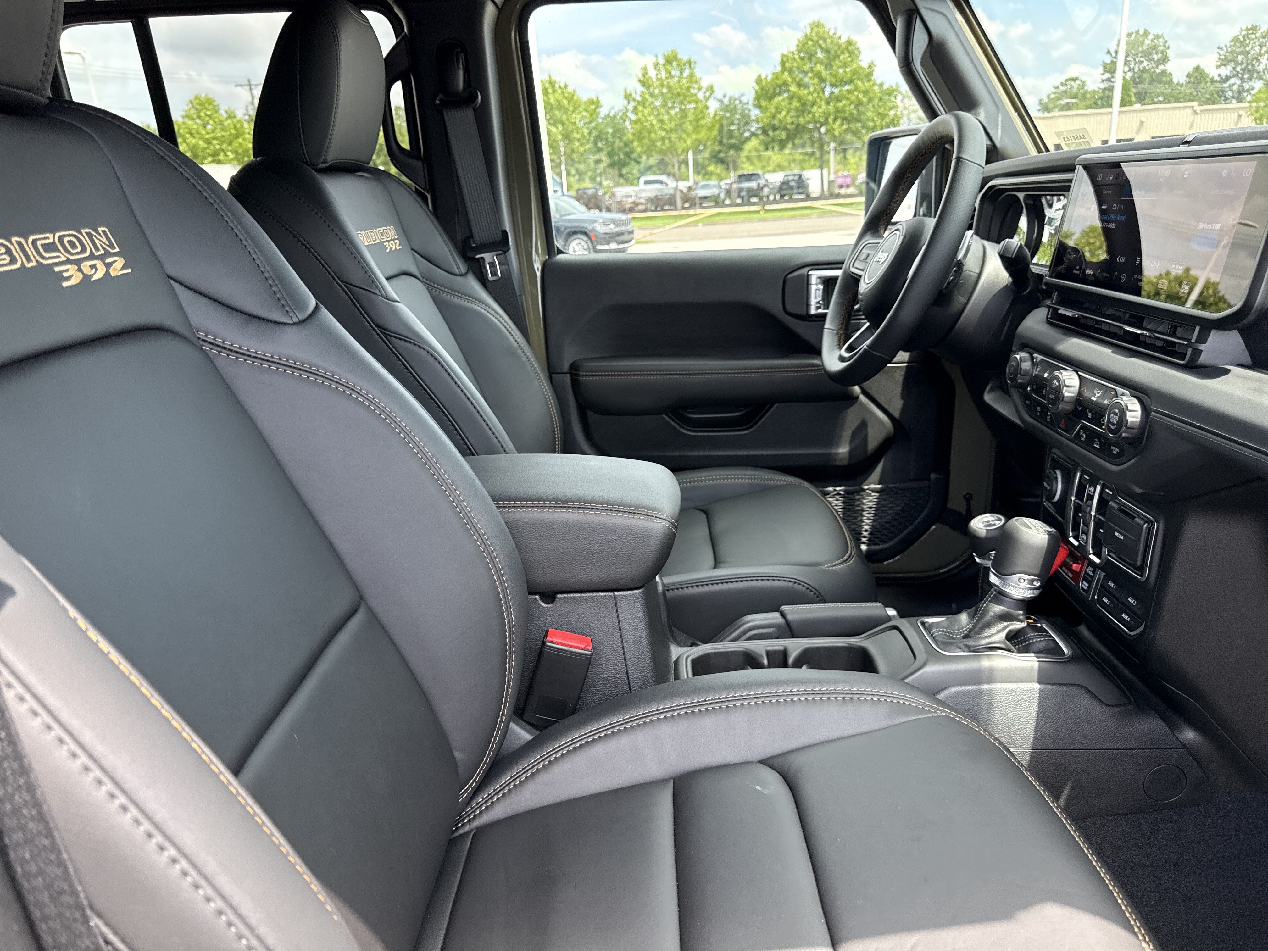 Certified 2025 Jeep Wrangler Unlimited Rubicon 392 AWD/4WD image 32