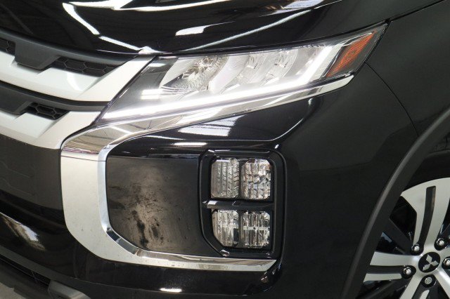 New 2027 Mitsubishi Outlander Sport ES AWD/4WD image 2