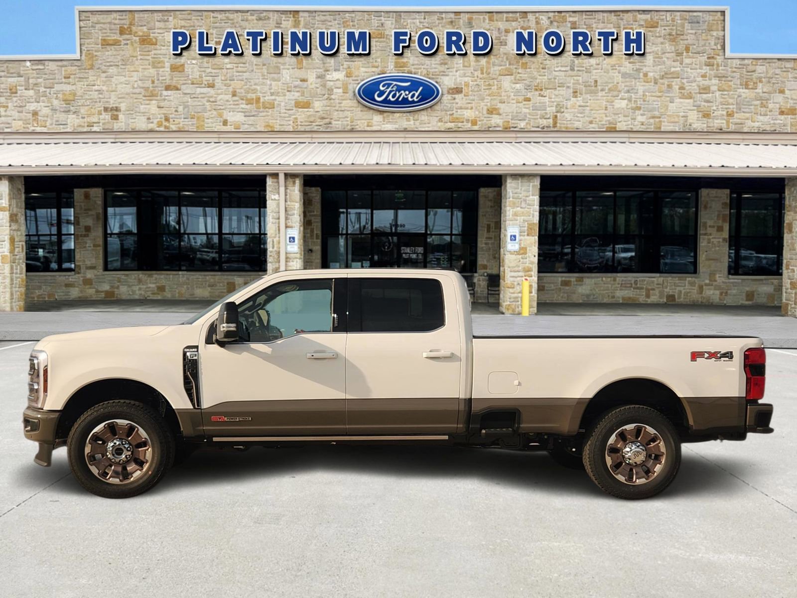 New 2026 Ford F350 King Ranch w/ FX4 Off-Road Package image 3