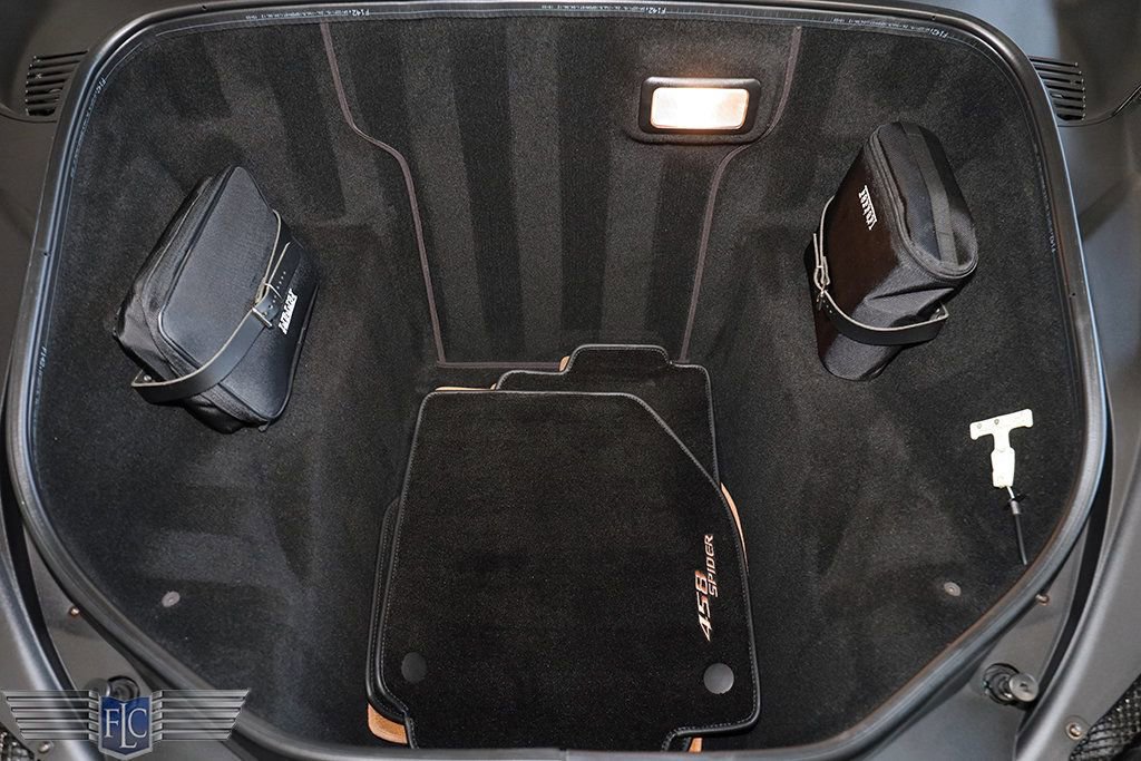 Used 2013 Ferrari 458 Spider RWD image 38