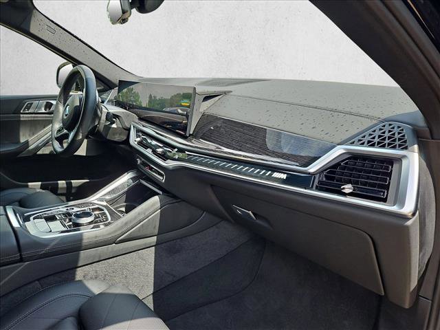 Used 2025 BMW X6 M60i AWD/4WD image 21