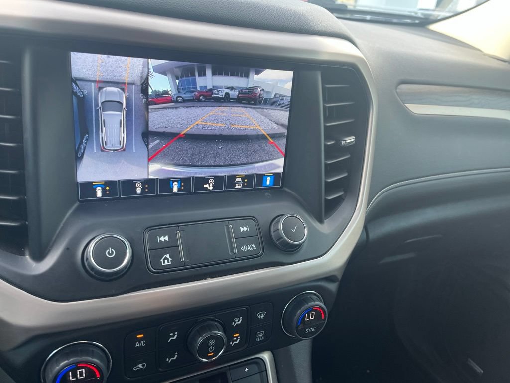 Used 2023 GMC Acadia Denali w/ Denali Ultimate Package AWD/4WD image 18