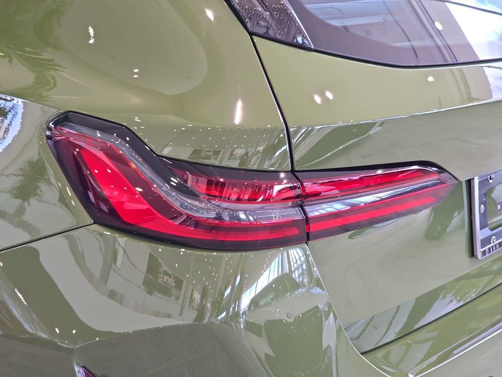 New 2026 BMW M5 Touring image 26