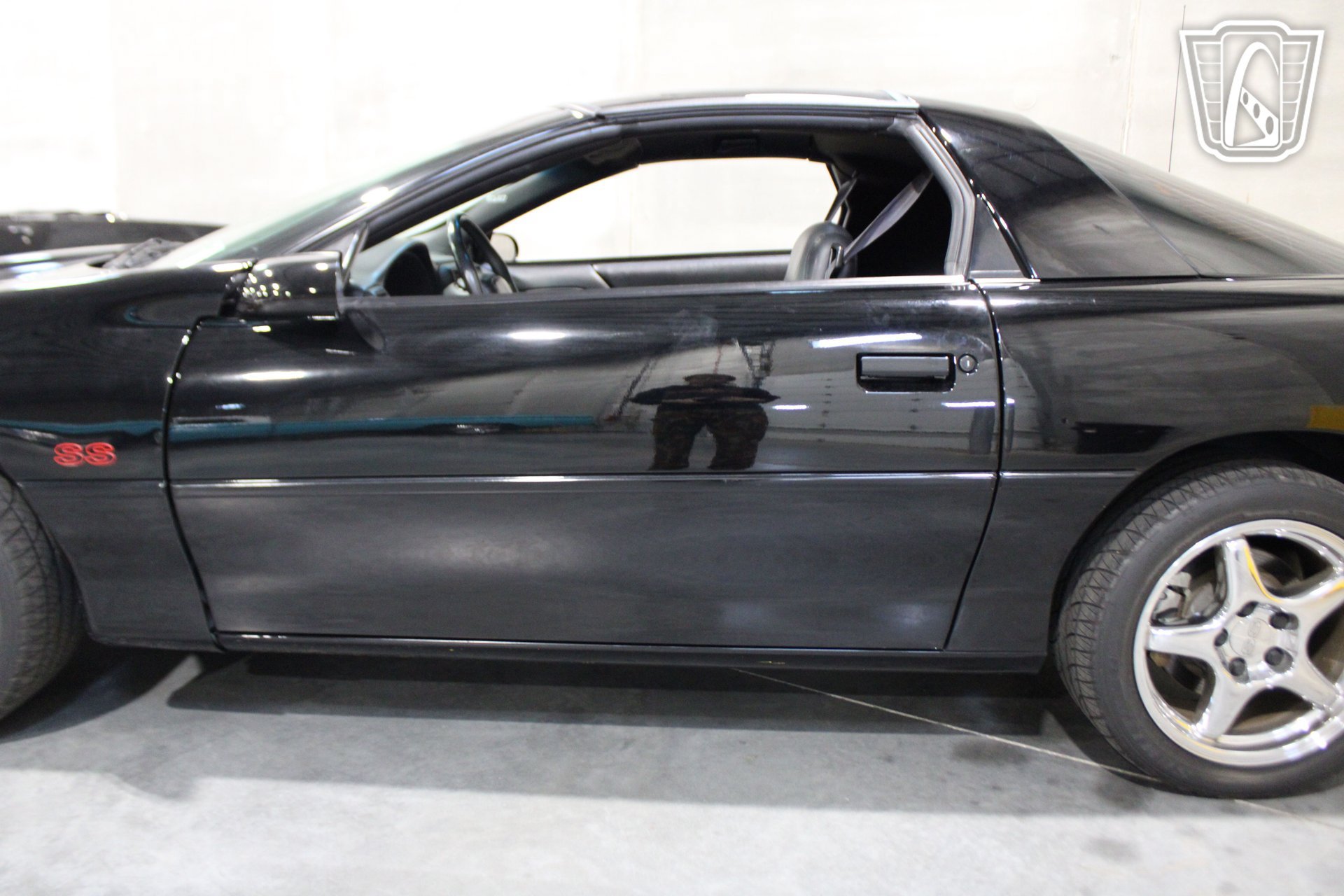Used 2000 Chevrolet Camaro Z28 w/ SS Performance/Appearance Pkg RWD image 29