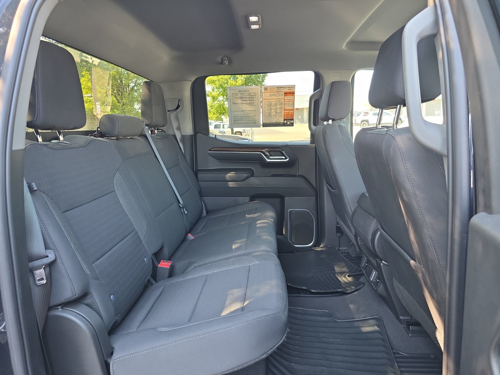 Used 2023 Chevrolet Silverado 1500 LT AWD/4WD image 27