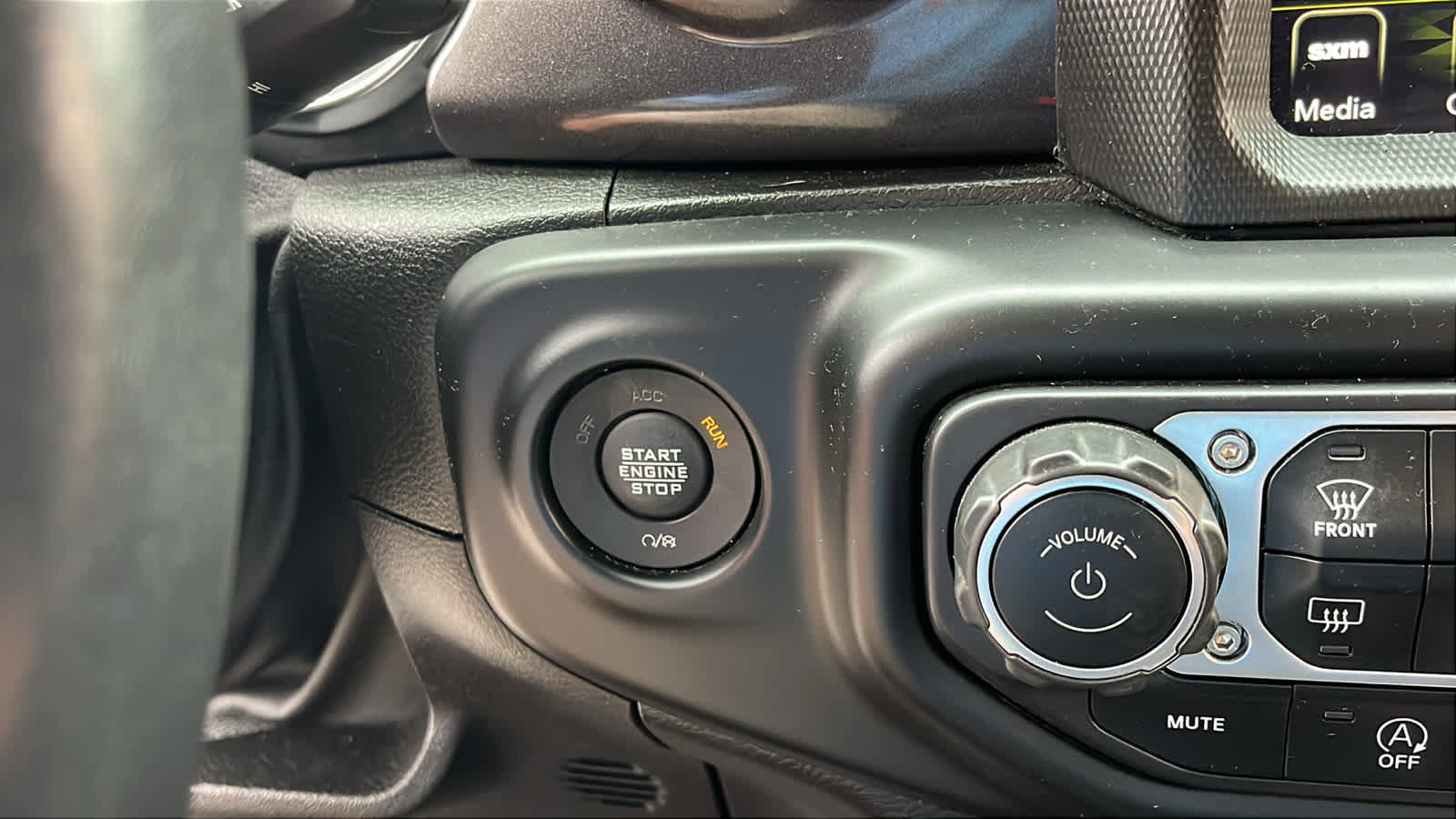 Certified 2021 Jeep Wrangler Unlimited Sahara AWD/4WD image 23