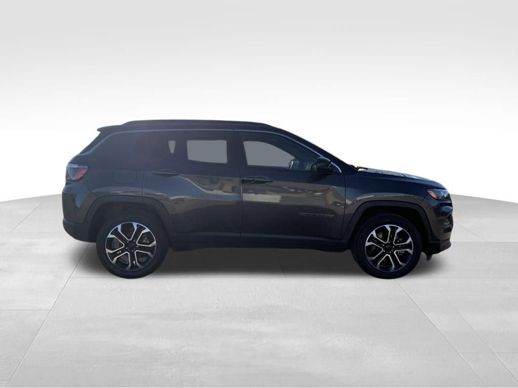 Used 2024 Jeep Compass Limited AWD/4WD image 11