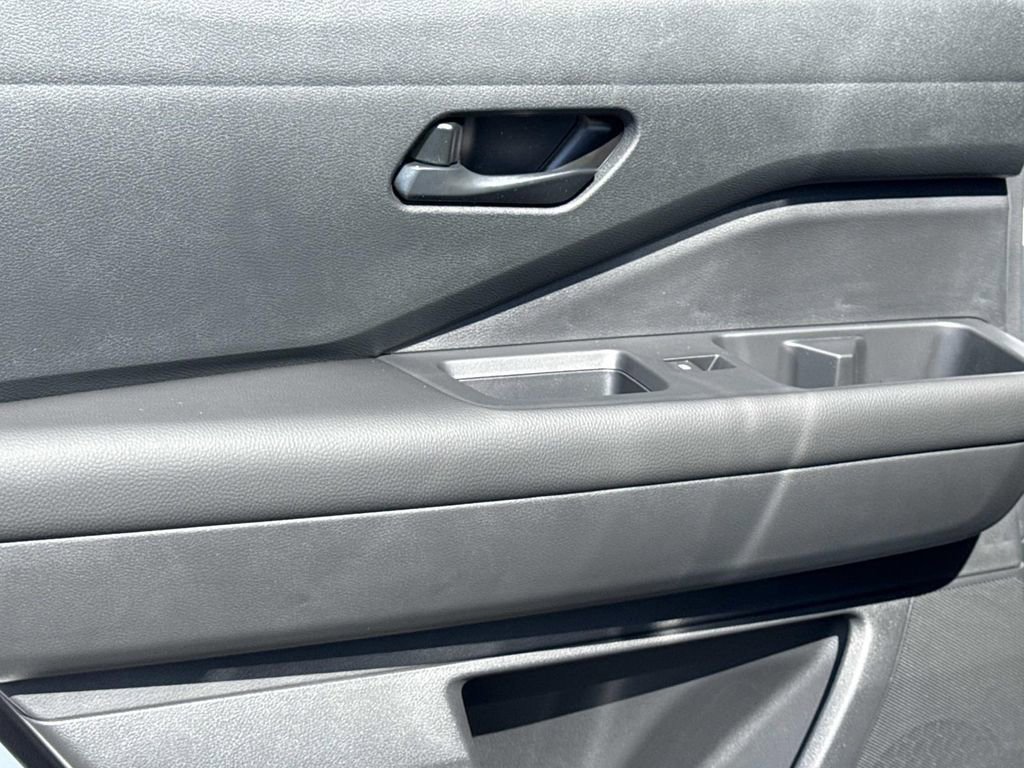 New 2026 Nissan Pathfinder SV FWD image 14