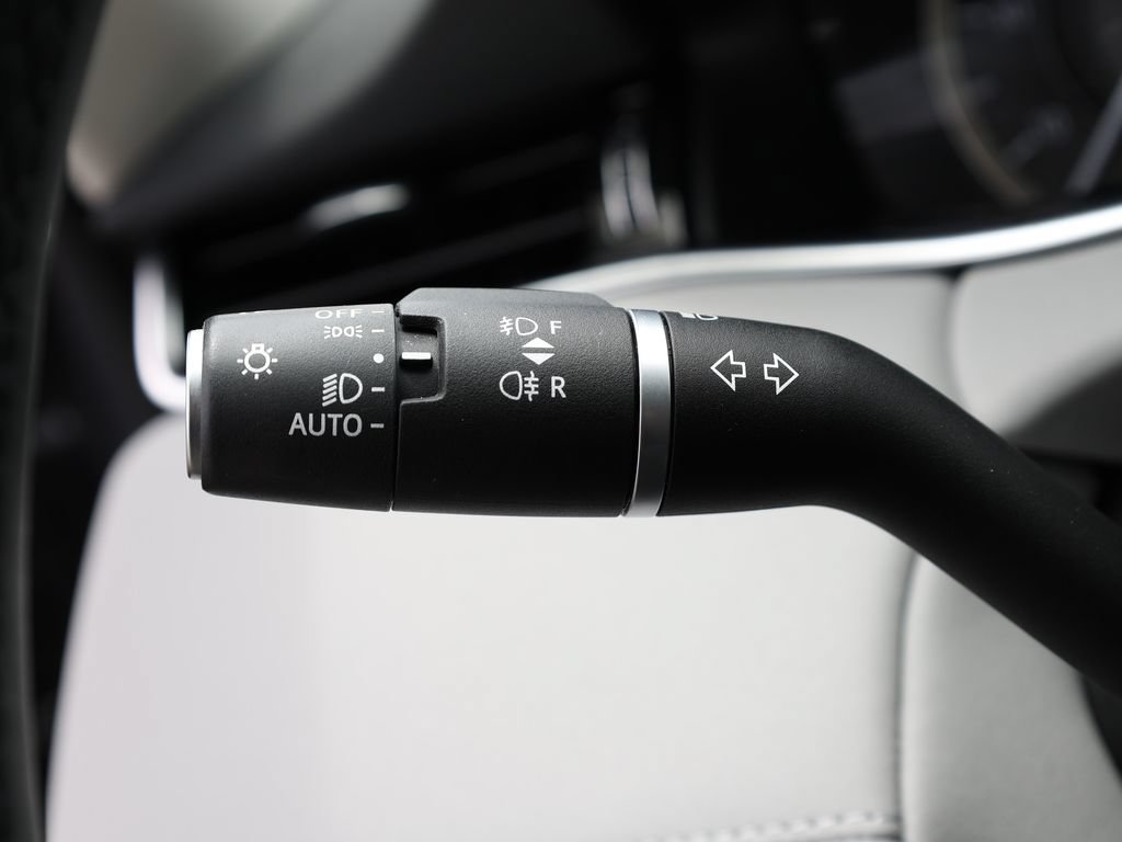 Used 2023 Land Rover Range Rover Evoque SE AWD/4WD image 39