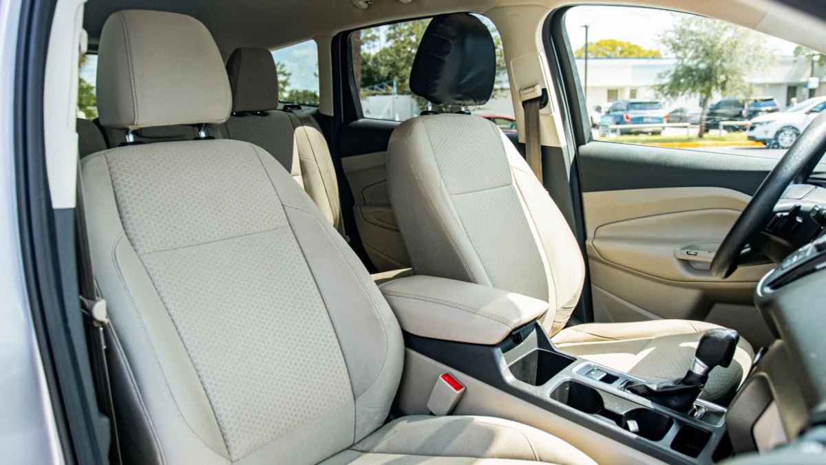 Used 2017 Ford Escape SE FWD image 20