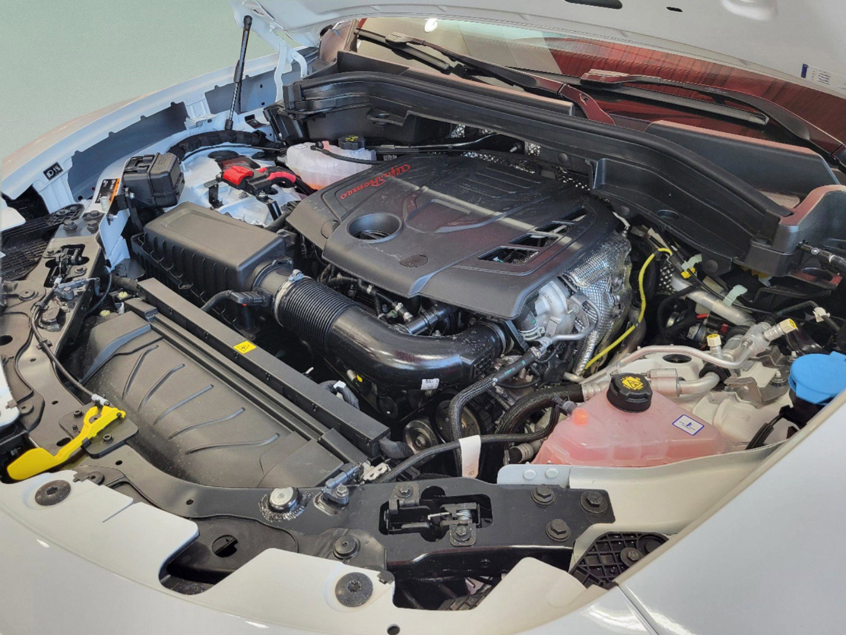 New 2025 Alfa Romeo Stelvio Sprint image 58