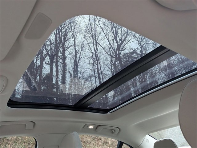 Certified 2023 Volvo S60 B5 Plus w/ Climate Package image 10