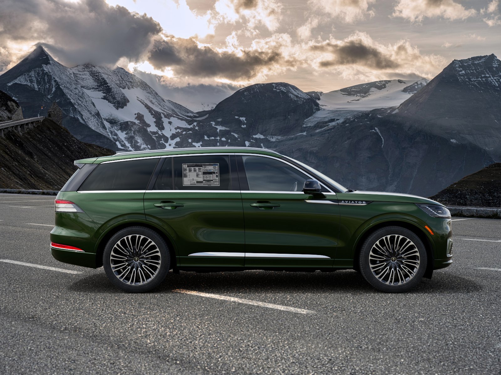New 2027 Lincoln Aviator Black Label w/ Dynamic Handling Package AWD/4WD image 5