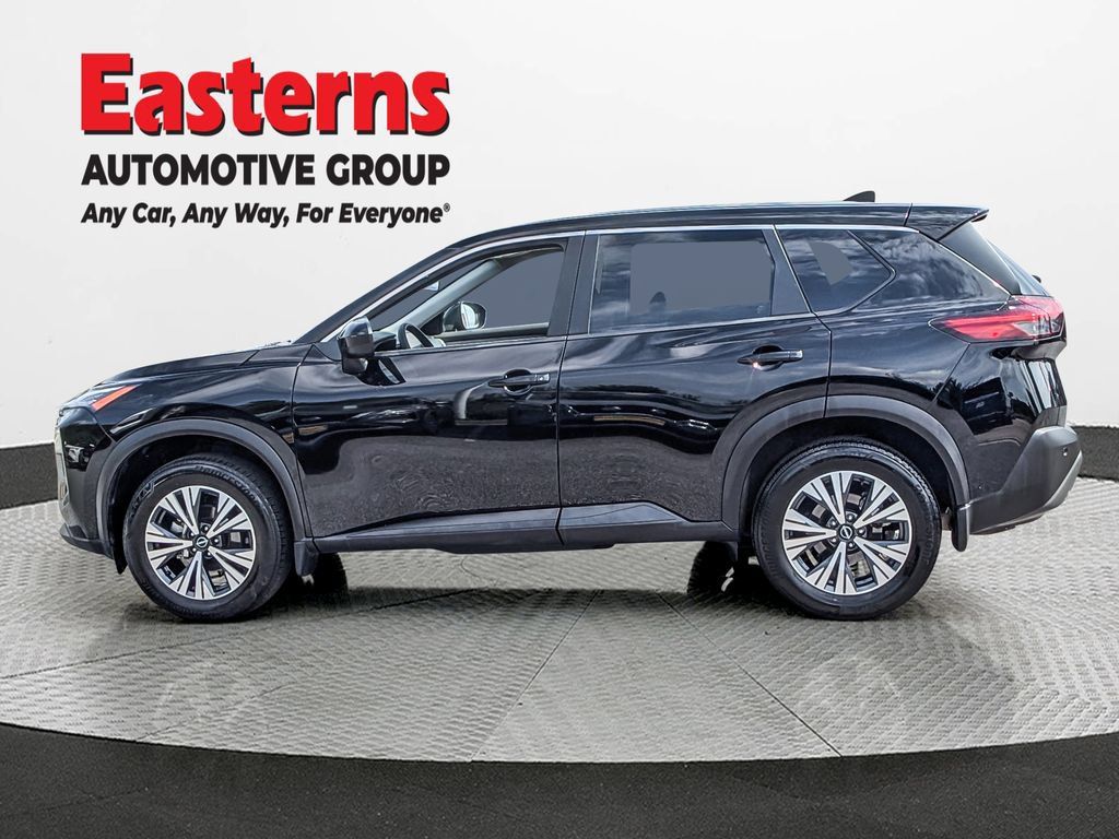 Used 2023 Nissan Rogue SV AWD/4WD image 3