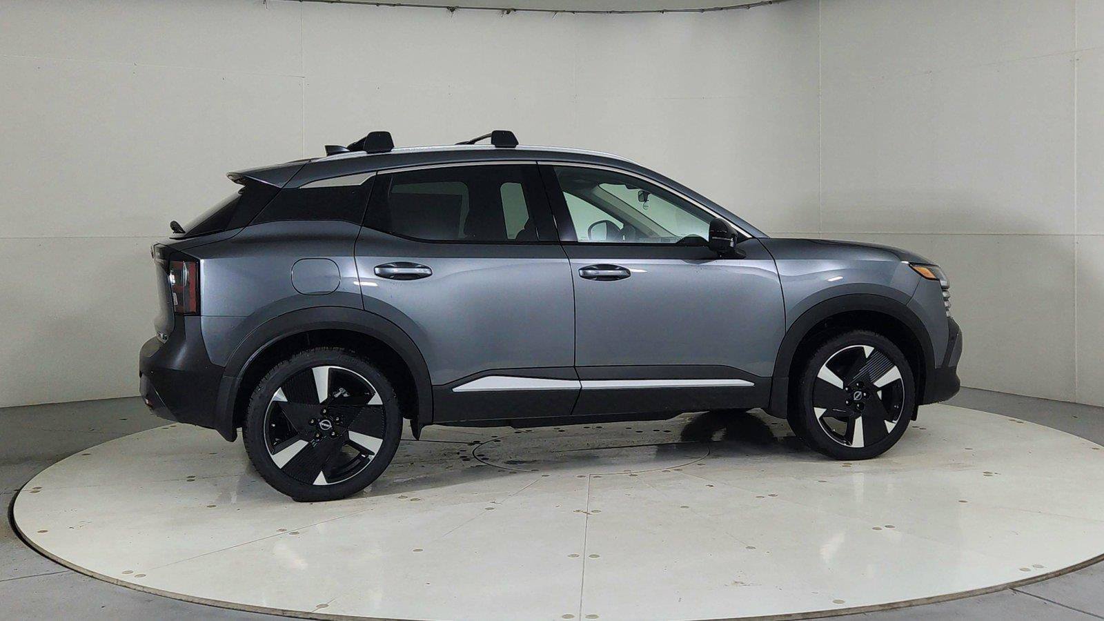 Used 2026 Nissan Kicks SR w/ Illumination Package AWD/4WD image 7